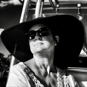 Meet your Posher, Helen